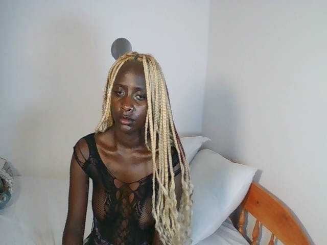 Sexydavinah live cam on BongaCams