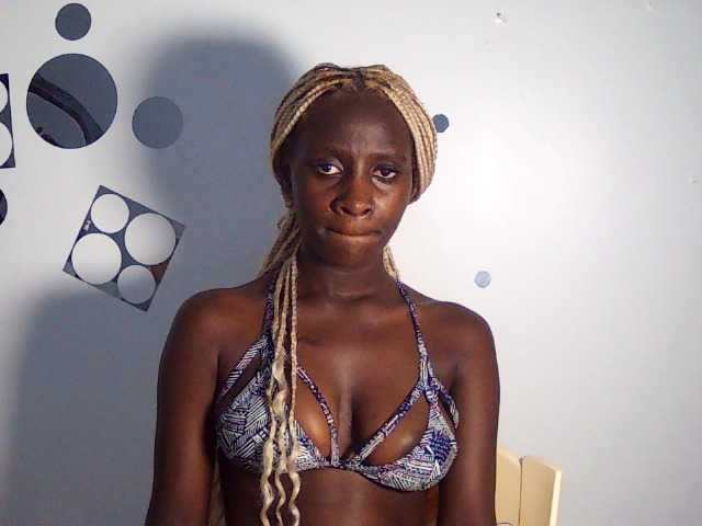 Sexydavinah live cam on BongaCams