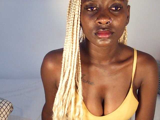Sexydavinah live cam on BongaCams