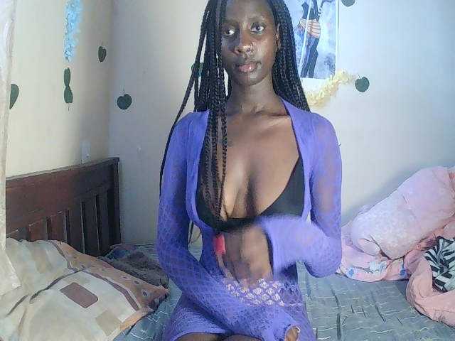 Sexydavinah live cam on BongaCams