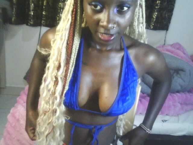 Sexydavinah live cam on BongaCams