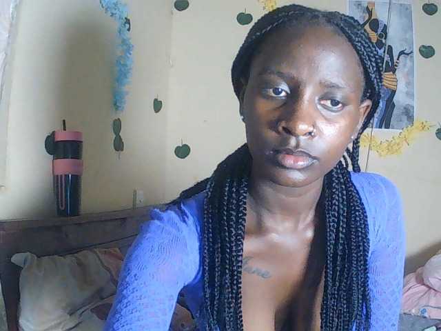 Sexydavinah live cam on BongaCams