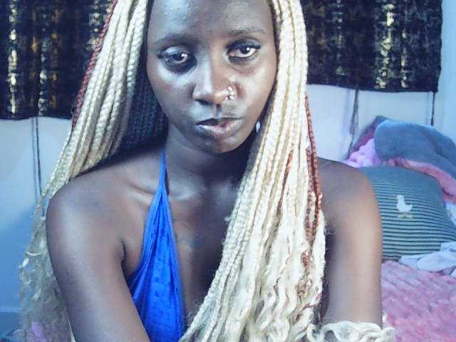 Sexydavinah live cam on BongaCams