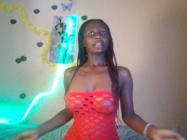 Sexydavinah live cam on BongaCams