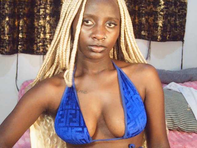 Sexydavinah live cam on BongaCams