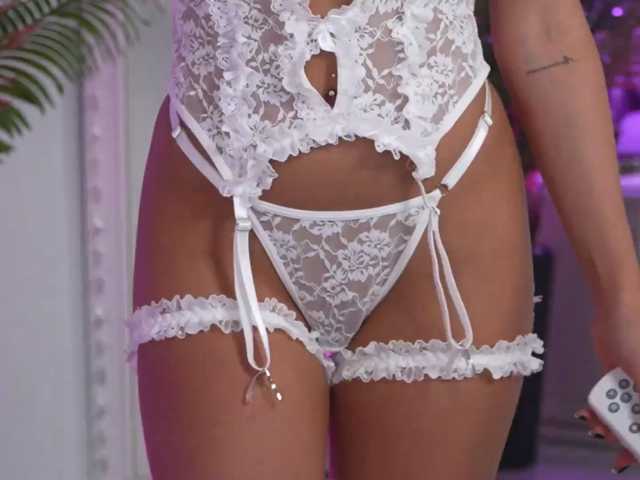 IvyNox, en vivo ahora en BongaCams