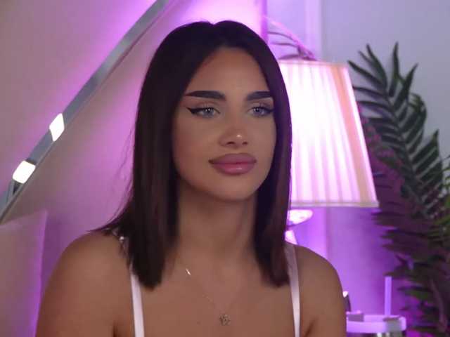 IvyNox live cam preview