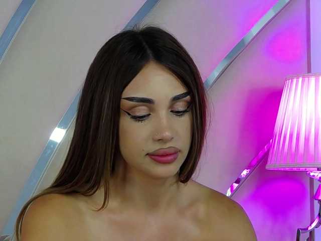 IvyNox live webcam show