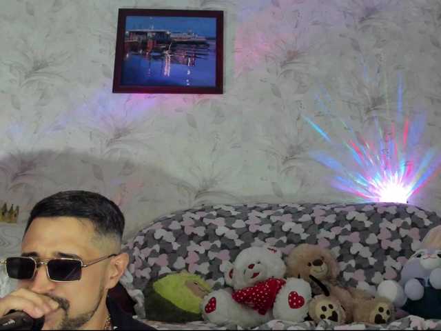 VIP17CoupleDream live cam on BongaCams