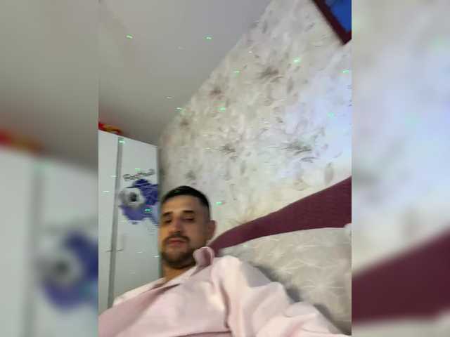 VIP17CoupleDream live cam on BongaCams
