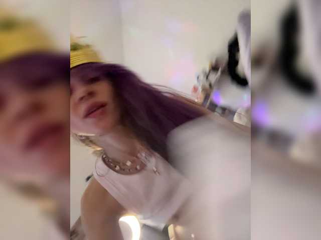 VIP17CoupleDream live cam on BongaCams