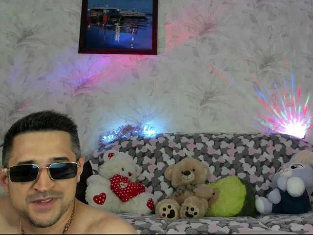 VIP17CoupleDream live cam on BongaCams