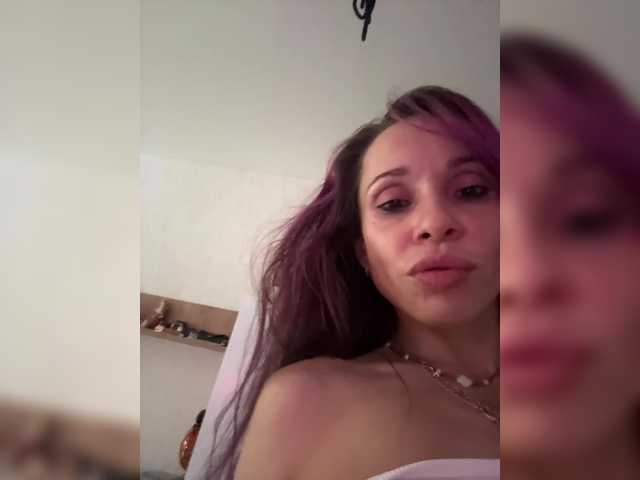 VIP17CoupleDream live cam on BongaCams