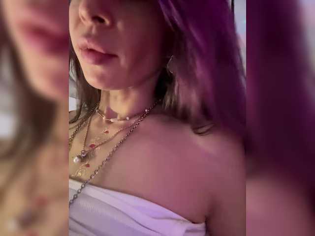 Ajara_Gujuu Live Cam