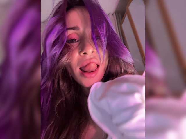 VIP17CoupleDream live cam on BongaCams