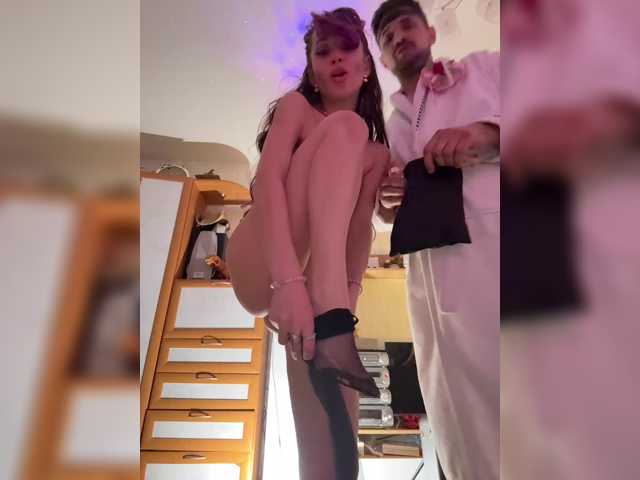 VIP17CoupleDream live cam preview