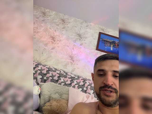 VIP17CoupleDream live cam on BongaCams