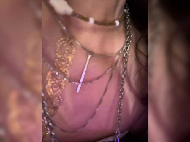 VIP17CoupleDream live cam on BongaCams