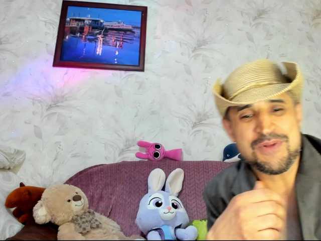 VIP17CoupleDream live cam on BongaCams