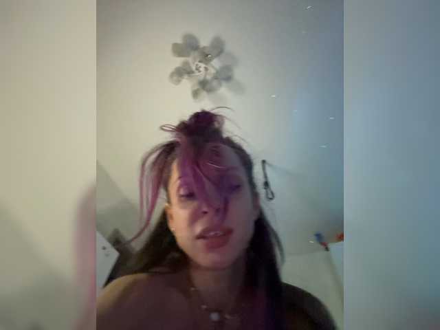 VIP17CoupleDream live cam on BongaCams
