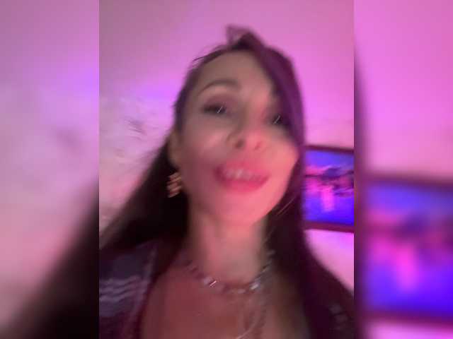 VIP17CoupleDream live cam on BongaCams