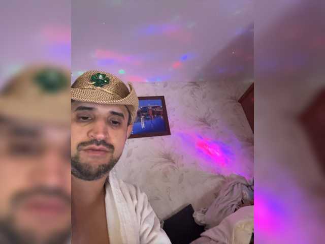 VIP17CoupleDream live cam on BongaCams