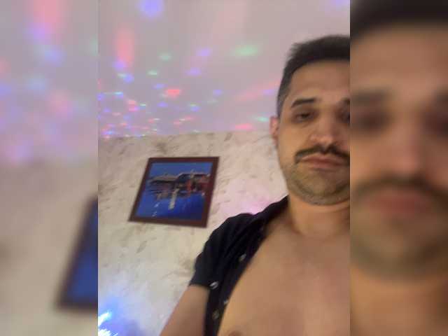 VIP17CoupleDream live cam on BongaCams