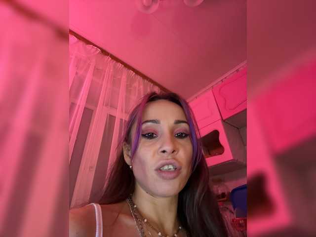 VIP17CoupleDream live cam on BongaCams