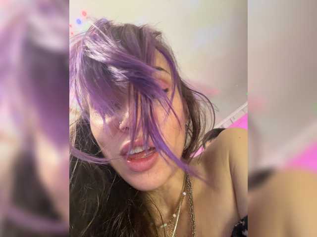 VIP17CoupleDream live cam on BongaCams