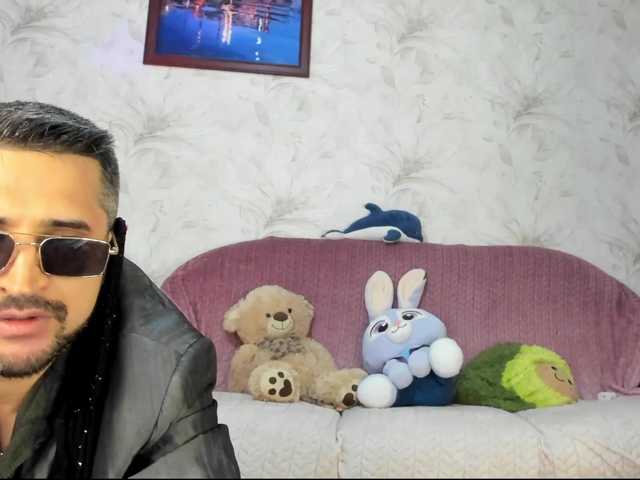 VIP17CoupleDream live cam on BongaCams