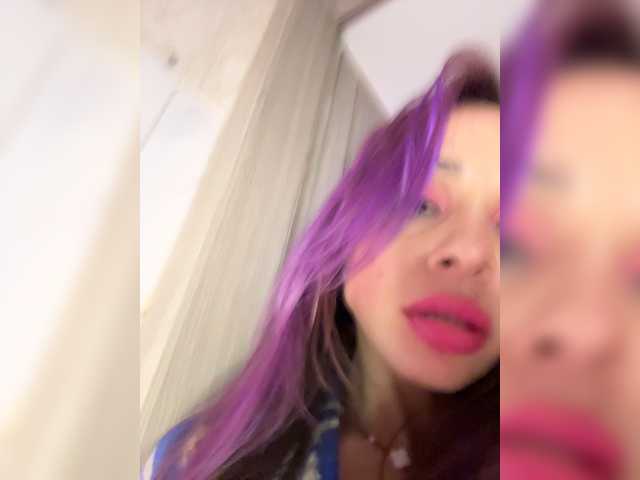 VIP17CoupleDream live cam profile preview on bongacams