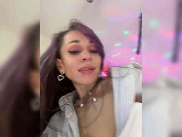 Ajara_Gujuu webcam