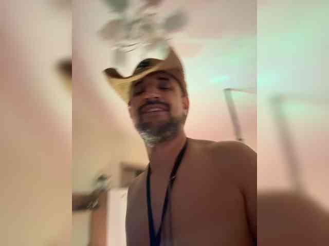 VIP17CoupleDream webcam