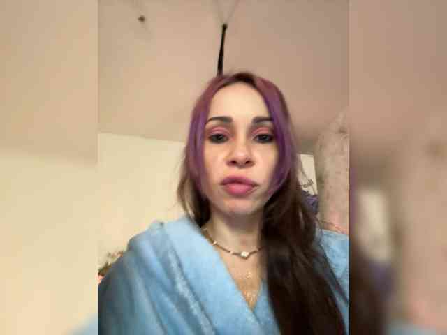 Model: VIP17CoupleDream