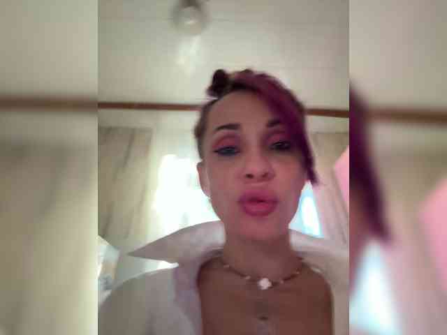 VIP17CoupleDream webcam