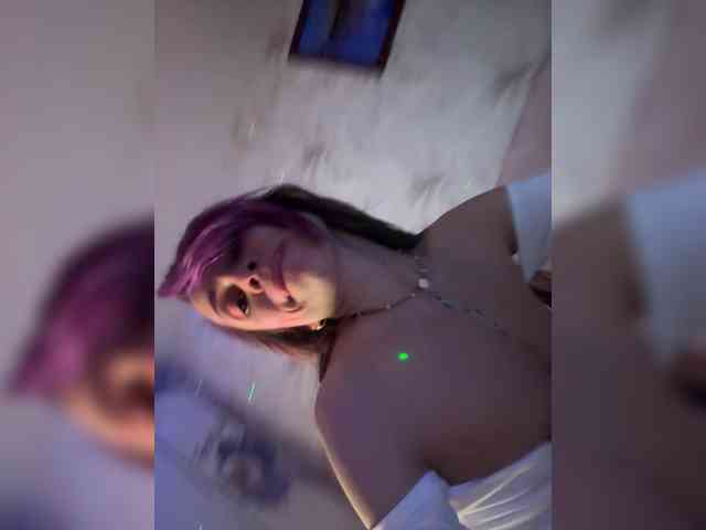VIP17CoupleDream webcam