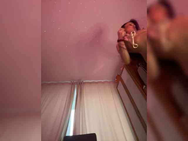 VIP17CoupleDream webcam