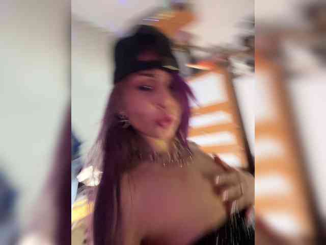 VIP17CoupleDream Live Webcam on BongaCams