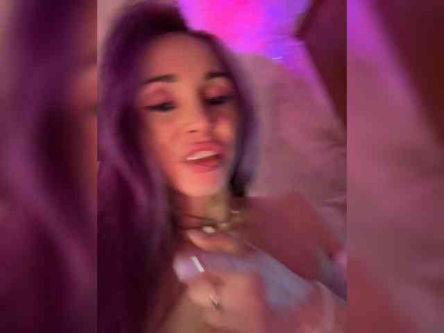 VIP17CoupleDream webcam