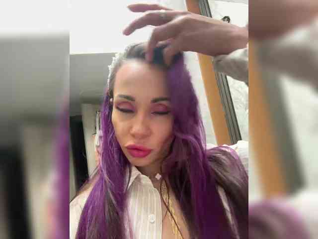 VIP17CoupleDream webcam