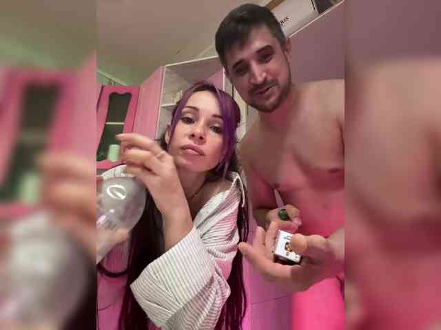 Model: VIP17CoupleDream