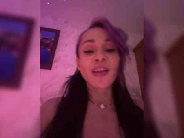 VIP17CoupleDream webcam