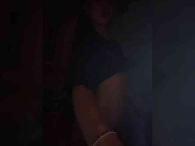 VIP17CoupleDream webcam