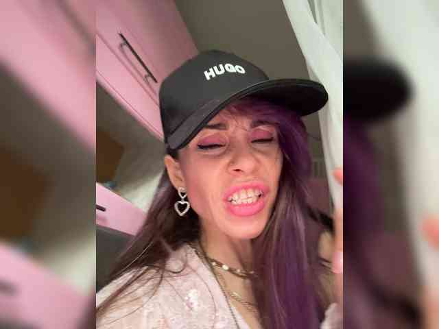 Ajara_Gujuu webcam