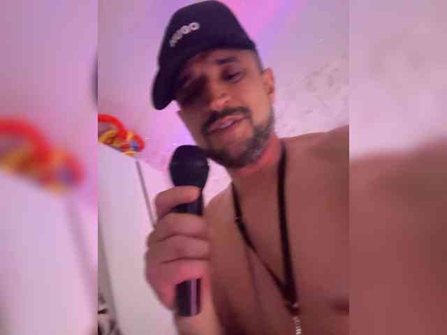 VIP17CoupleDream webcam