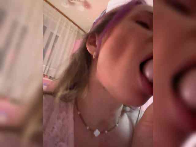 Model: VIP17CoupleDream