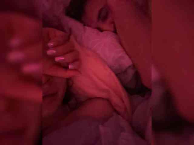 VIP17CoupleDream webcam