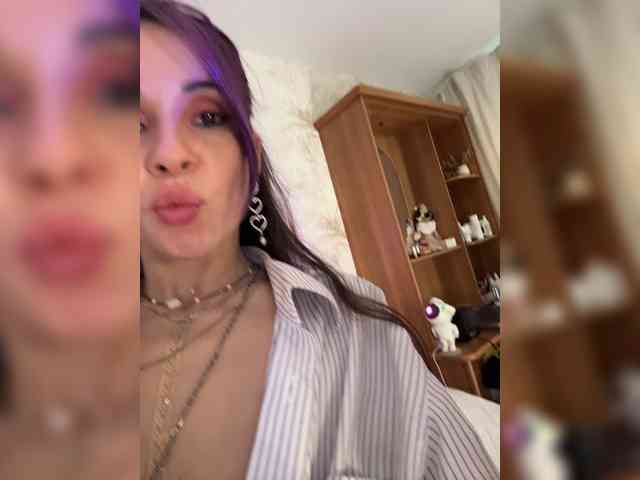 VIP17CoupleDream Live Webcam on BongaCams
