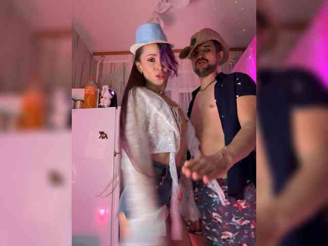 VIP17CoupleDream webcam