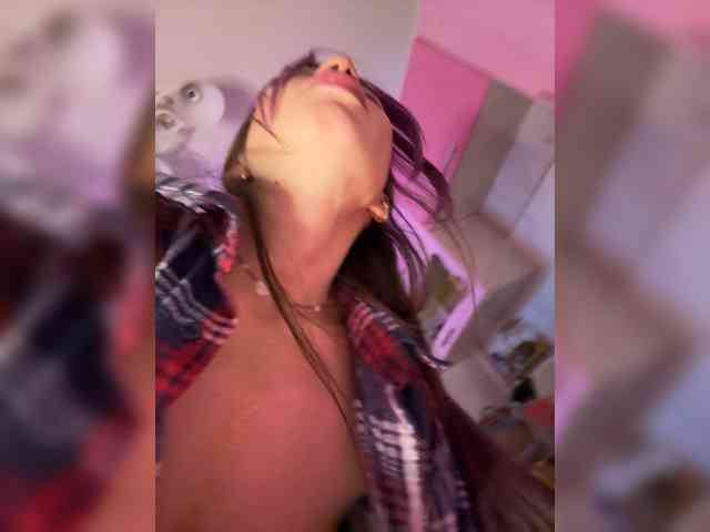 VIP17CoupleDream webcam